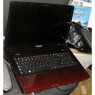 Ноутбук Samsung R780i (Intel Core i3 370M (2x2.4Ghz HT) /4096Mb DDR3 /320Gb /ATI Radeon HD5470 /17.3" TFT 1600x900) - Владивосток