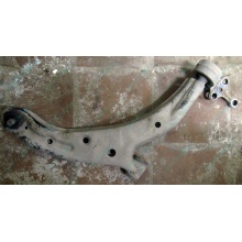 Передние нижние рычаги подвески Nissan Almera Classic (Владивосток)